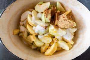 apple pie filling in dutch oven before cooking