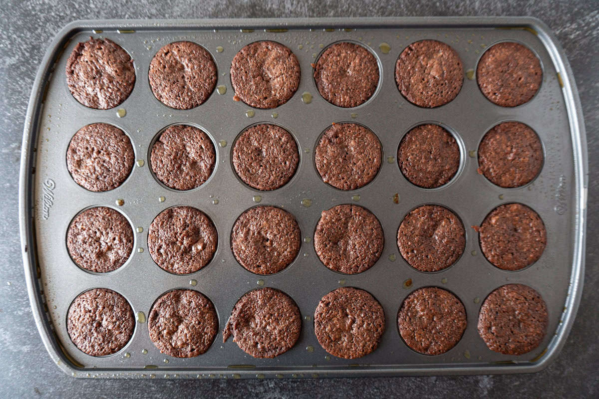 brownie bites baked.