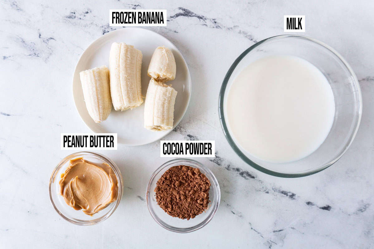 chocolate banana smoothie ingredients.
