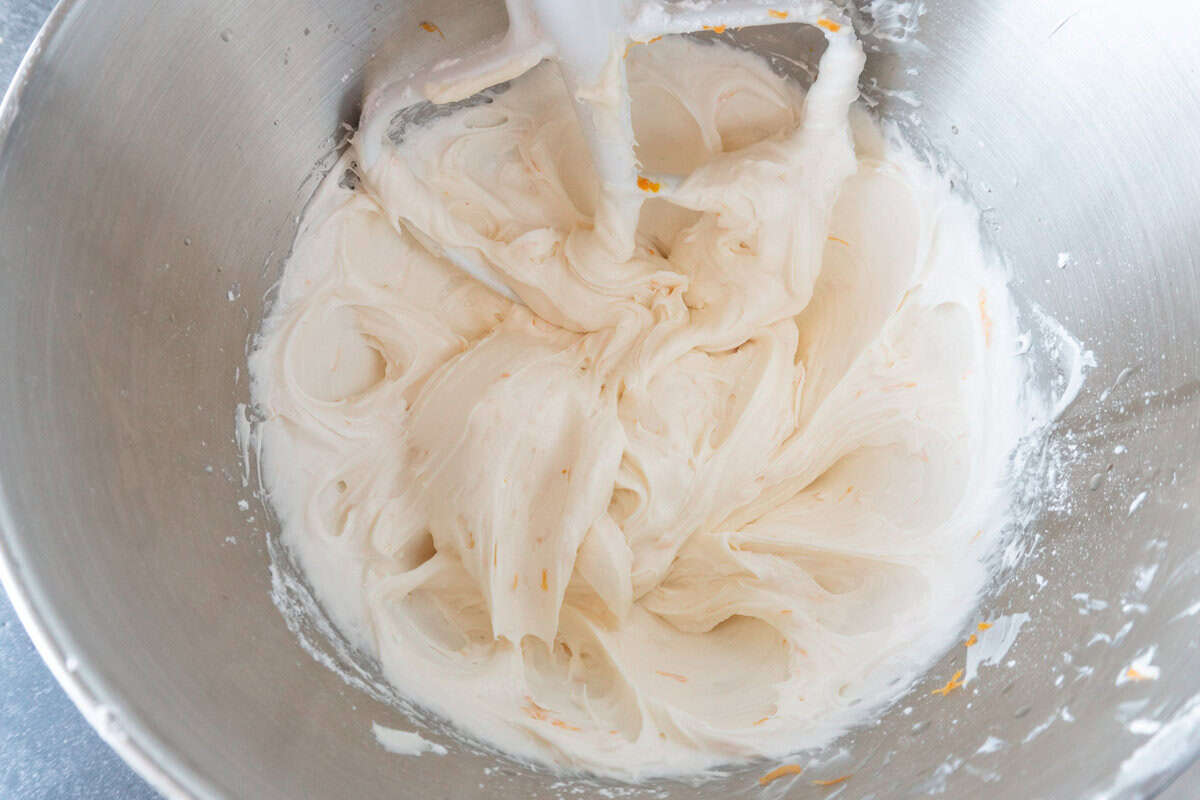 grapefruit frosting in bowl.