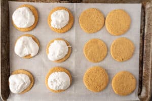 adding marhsmallow fluff to cookies.