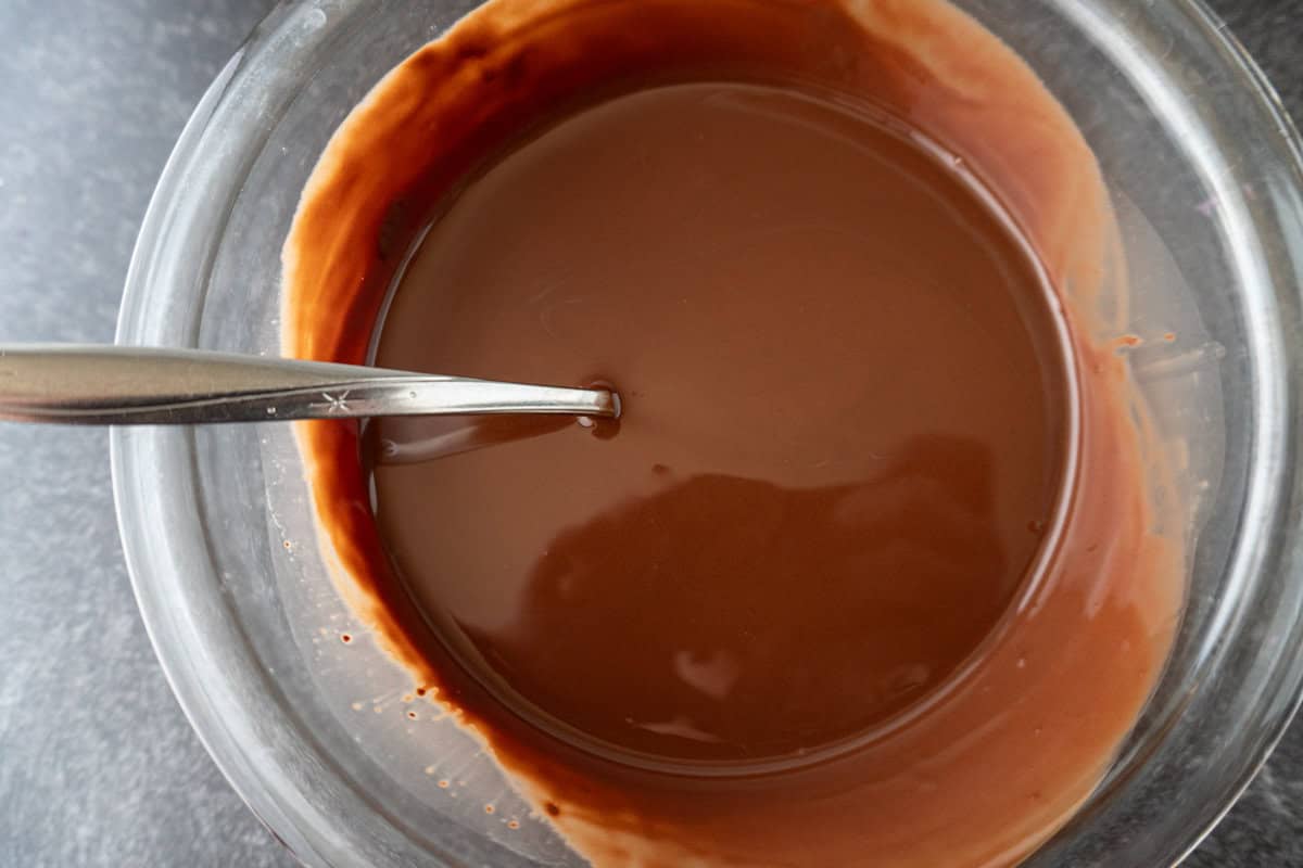melted candy melts and coconut oil in bowl.