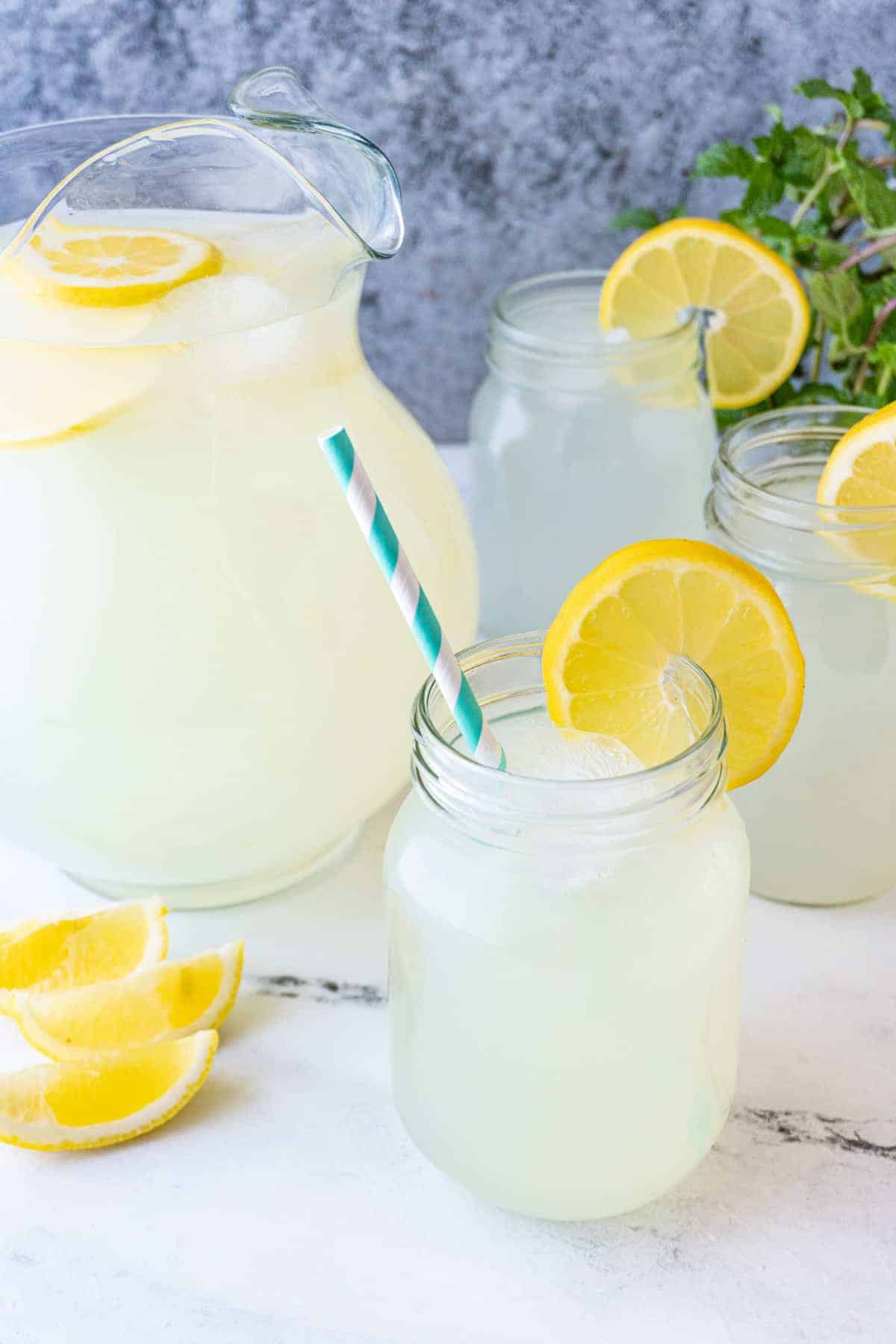 Lemonade in mason jars