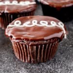 cream filled cupcakes featured image