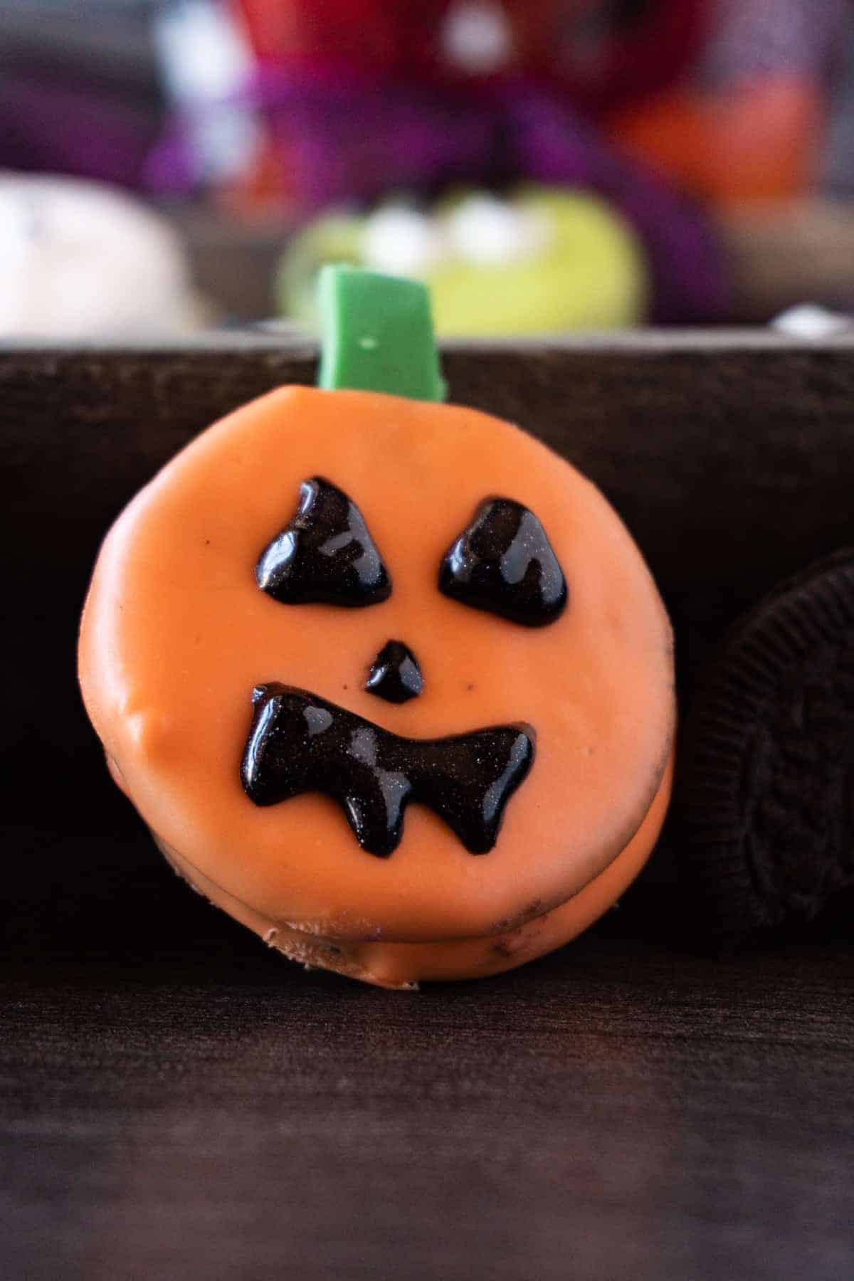 close up of pumpkin oreo treat