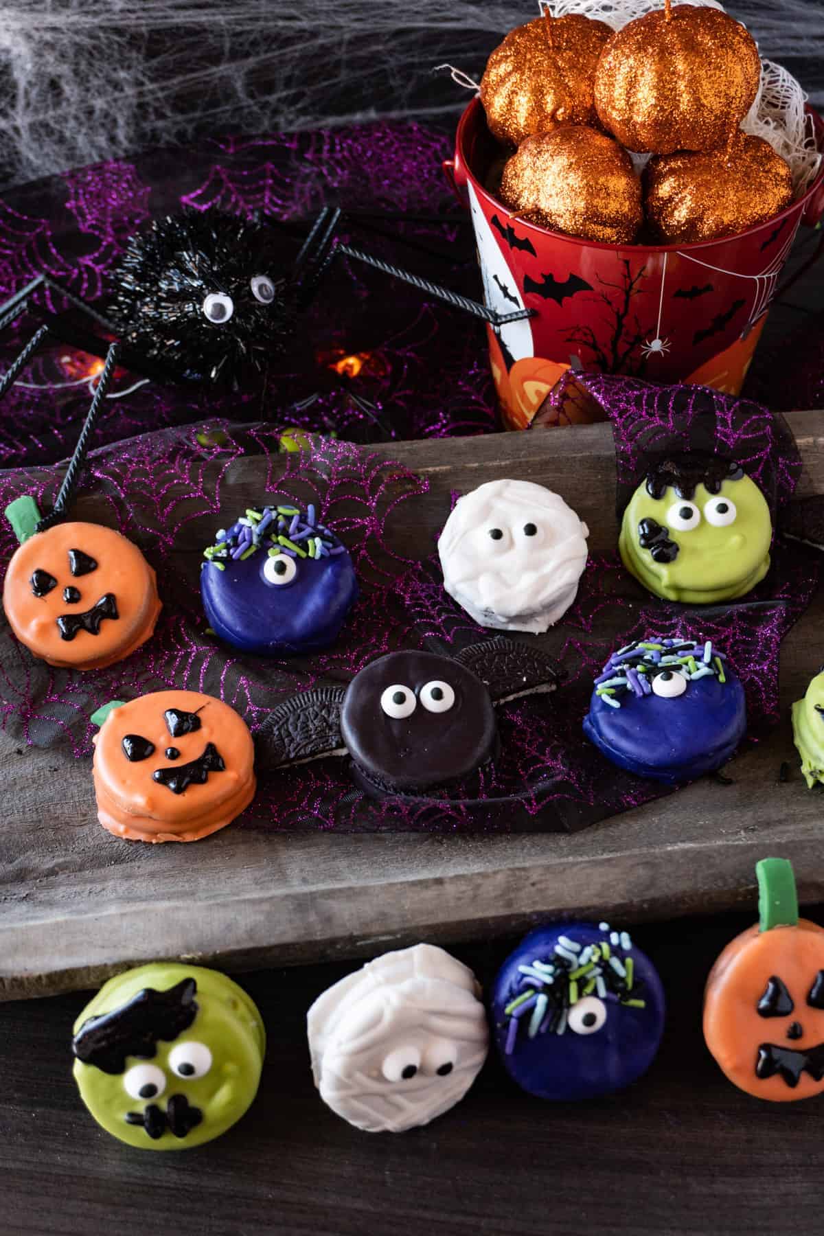 all oreo halloween treats on tray