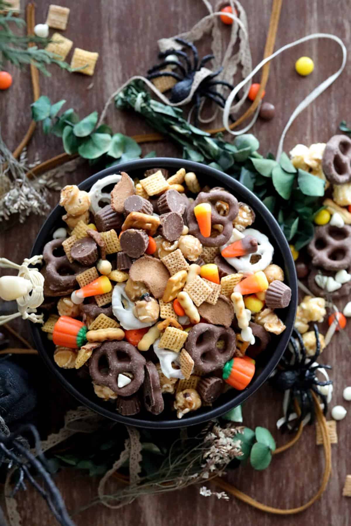 hocus pocus trail mix