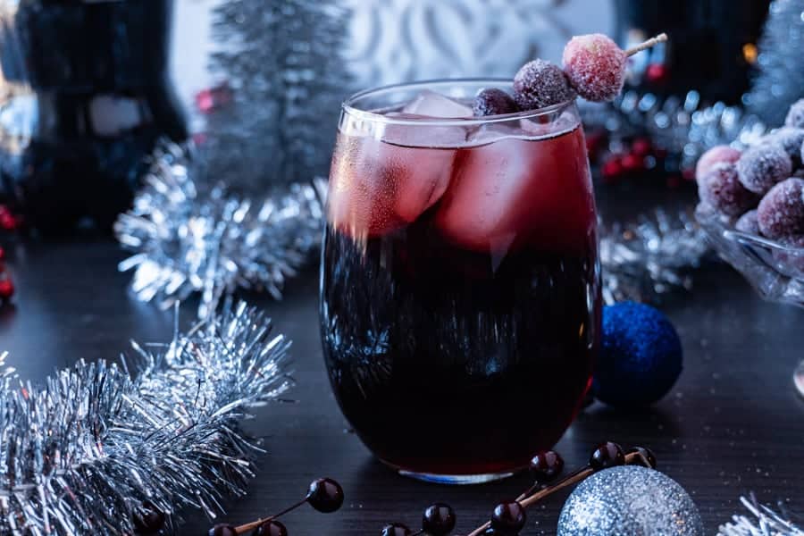 Cranberry Vanilla Coke-tail Recipe, A delicious Coke-tail perfect for the holidays! #ad #giftacoke #collectivebias #atablefullofjoy #cocacola #holiday #tistheseason #nonalcoholic #drinks #holidaydrink