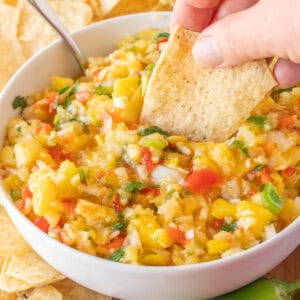 pineapple mango salsa featured image