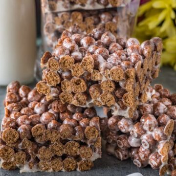 Cocoa Puff Cereal Bars Stacked