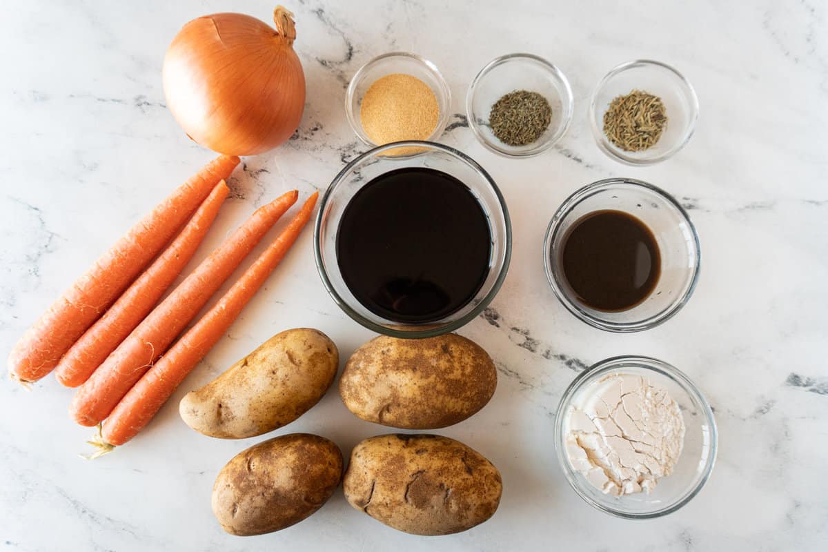 additional ingredients for the roast (seasoning, veggies)