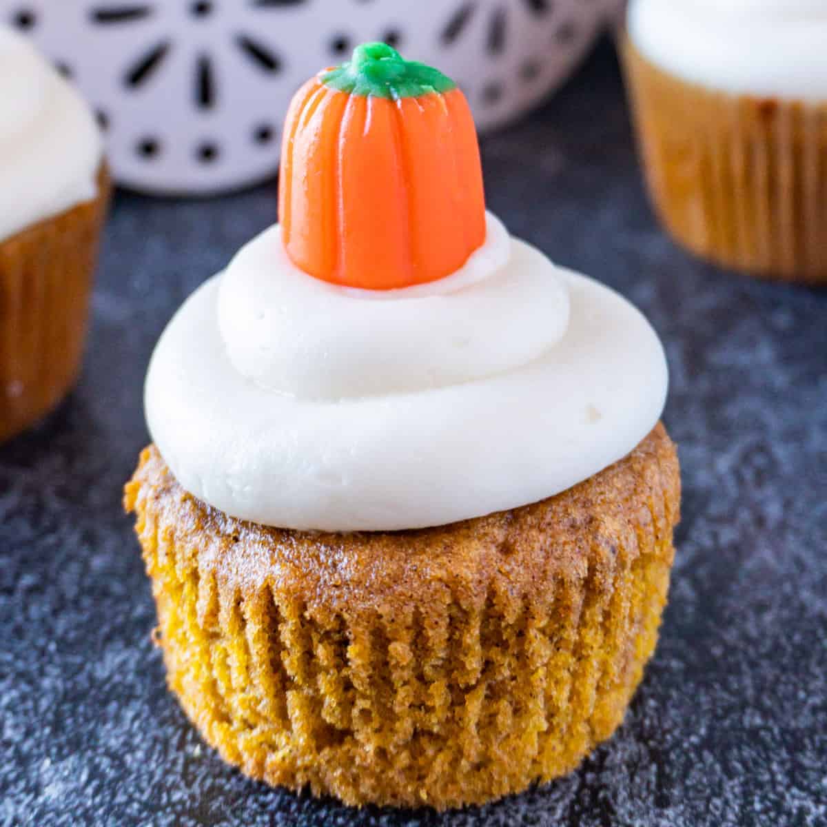 pumpkin cupcake with cream cheese frosting featured image