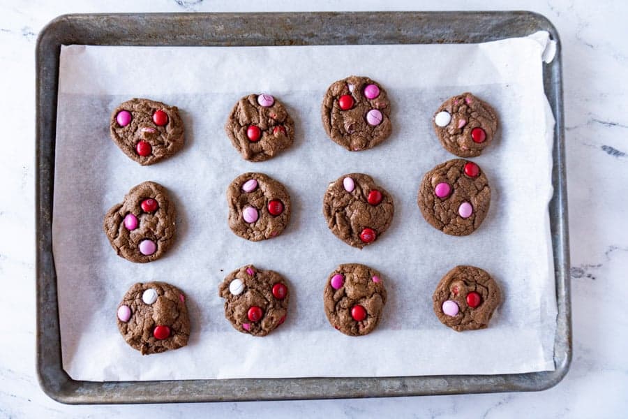 easy chocolate cookies without sprinkles baked