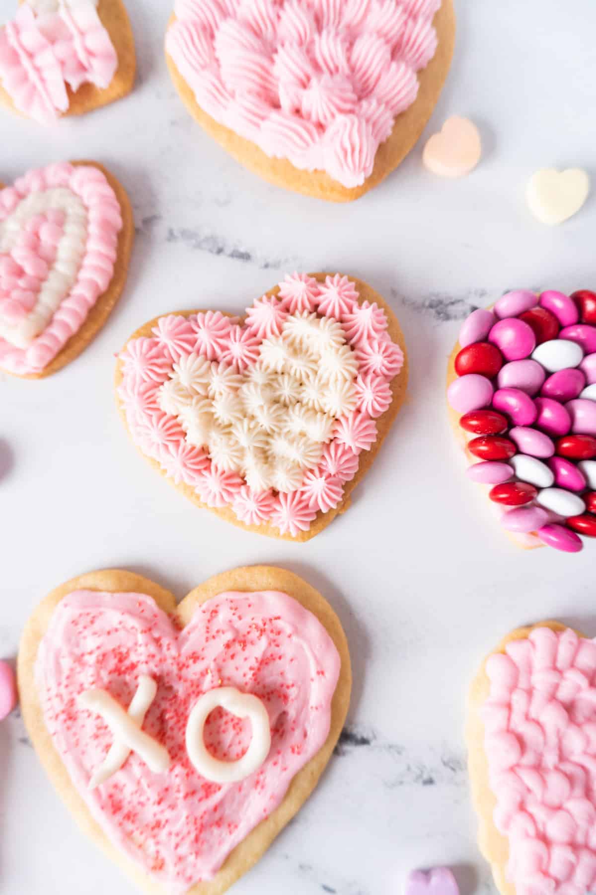 sugar cookies with different designs on them