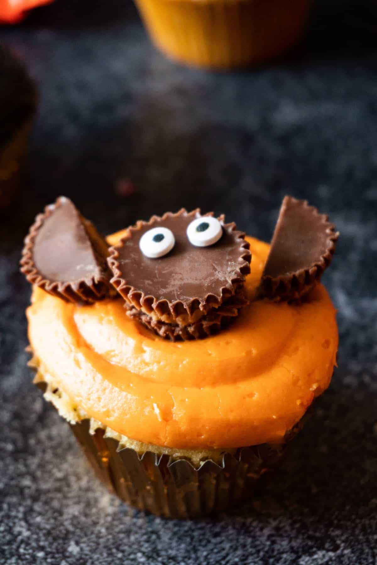 bat cupcake close up