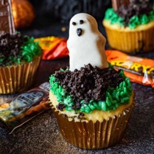 halloween cupcakes featured image