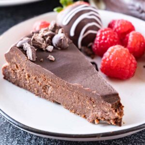 chocolate truffle cake featured image