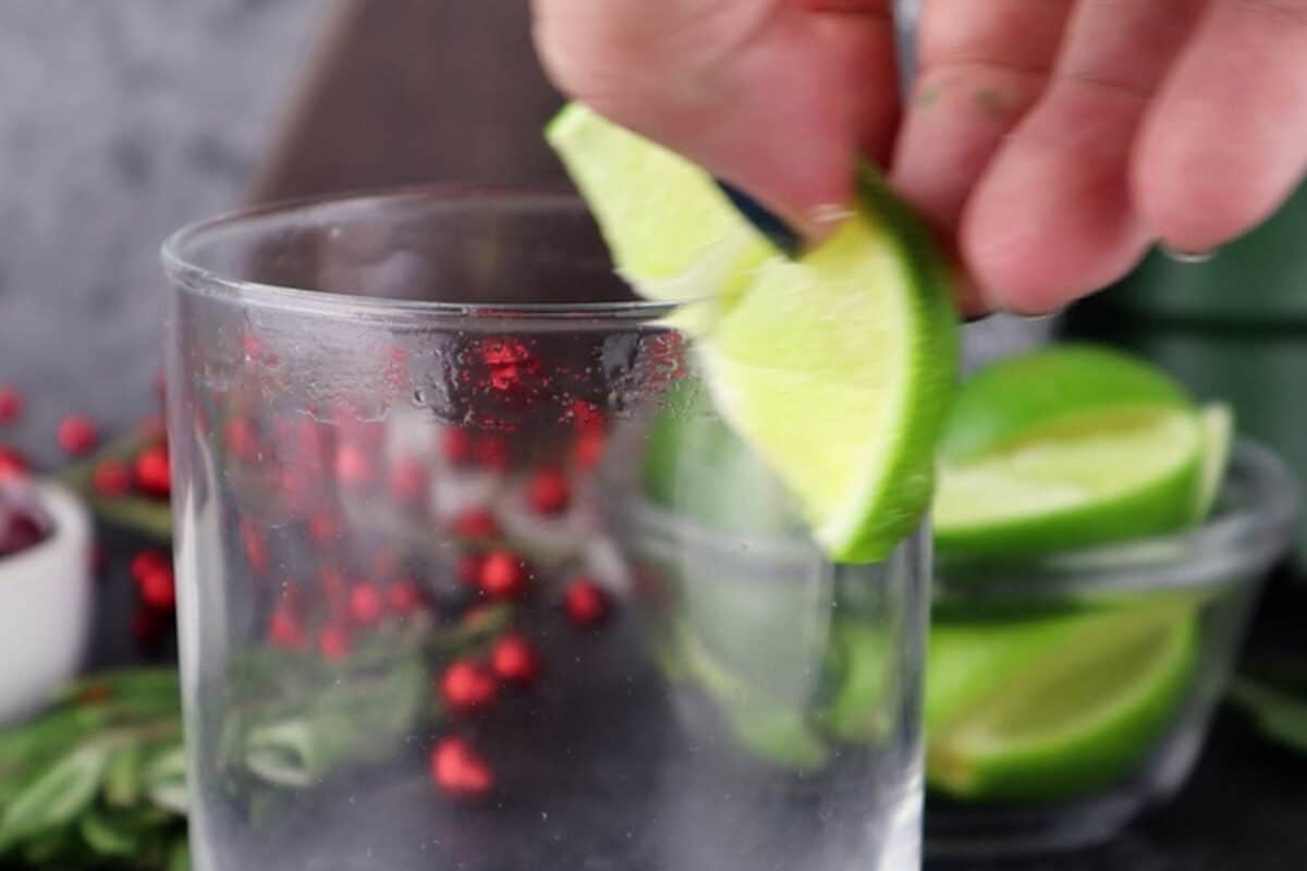 rubbing lime on glass rim