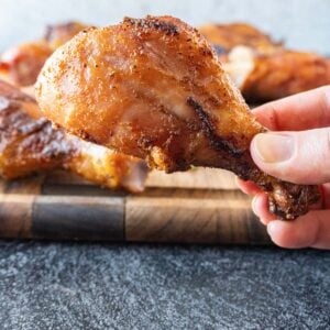 smoked chicken legs featured image