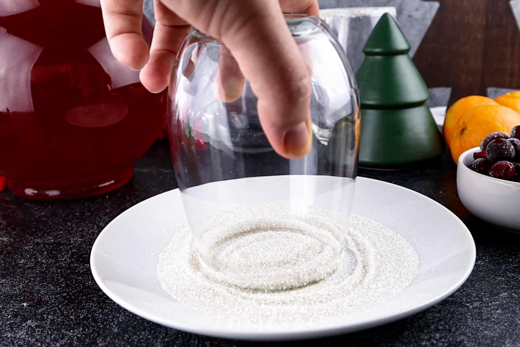 putting glass rim in sugar