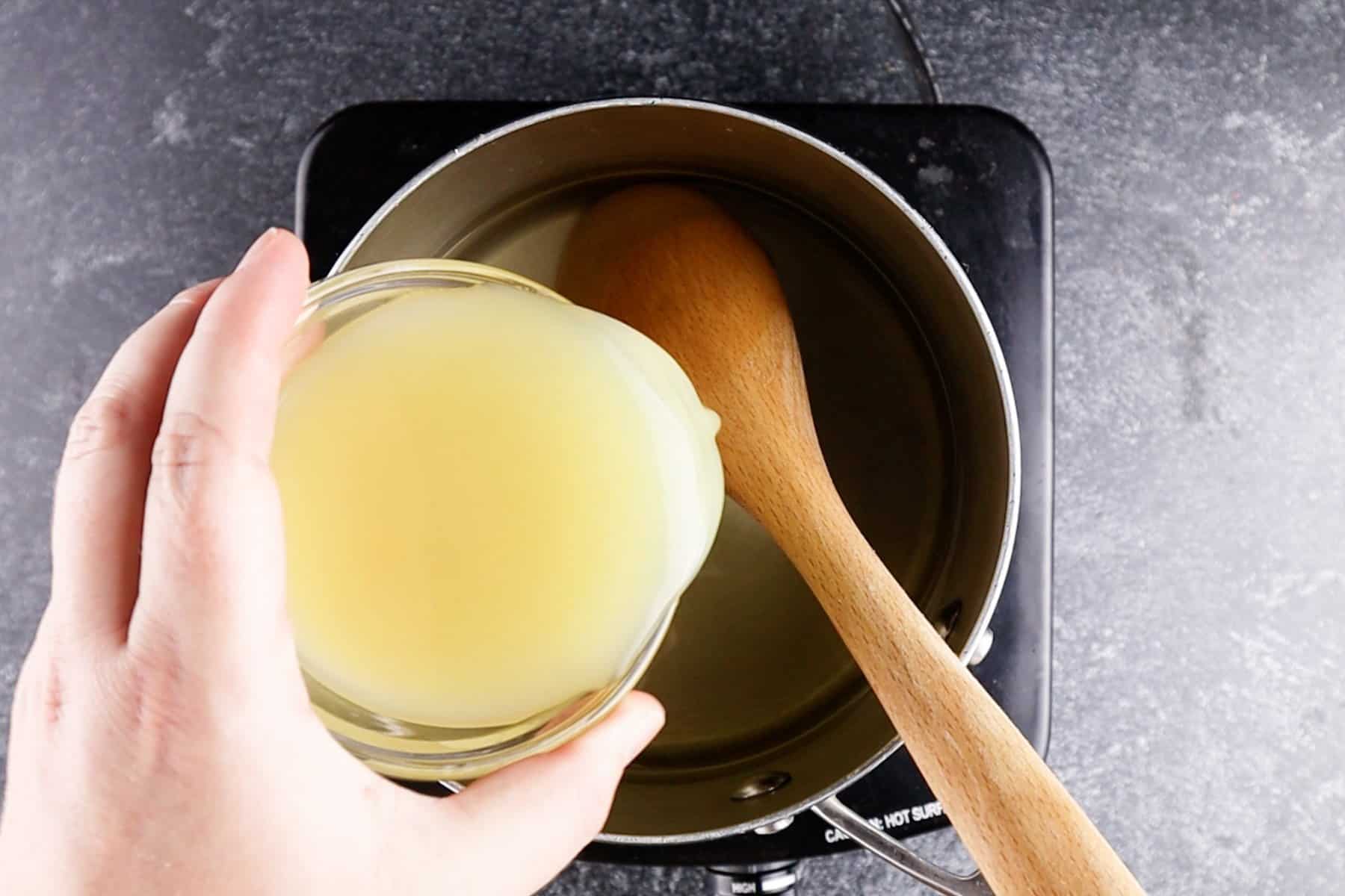 adding limejuice to pot