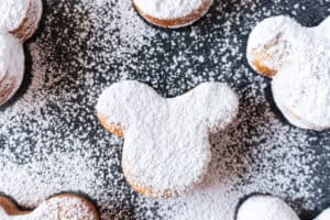 disneyland beignets recipe with powdered sugar on top