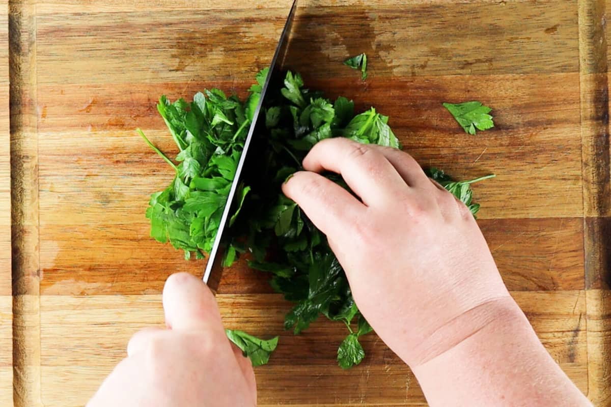 How to Chop Parsley Step By Step Guide + VIDEO