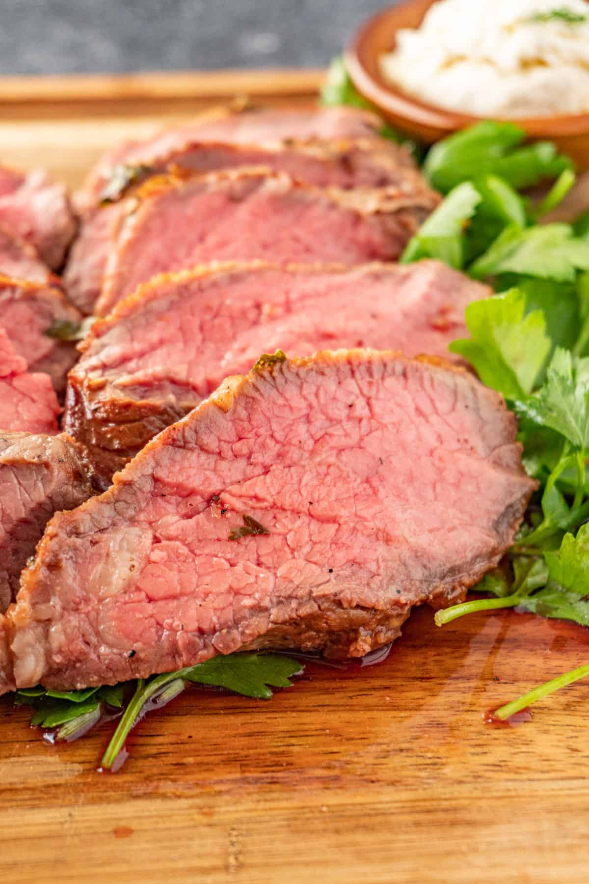 sliced tri tip close up