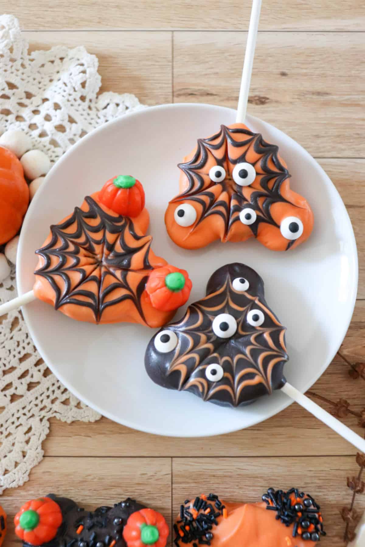 mickey Halloween Oreo pops on plate