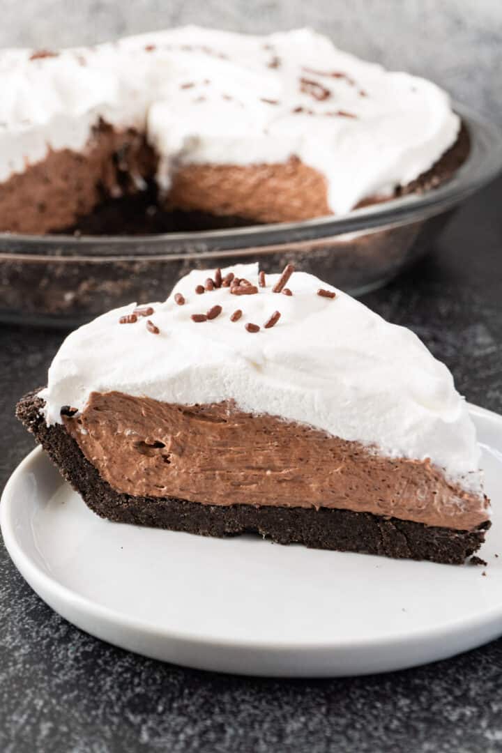 Chocolate Pudding Pie - Ready in 5 minutes!