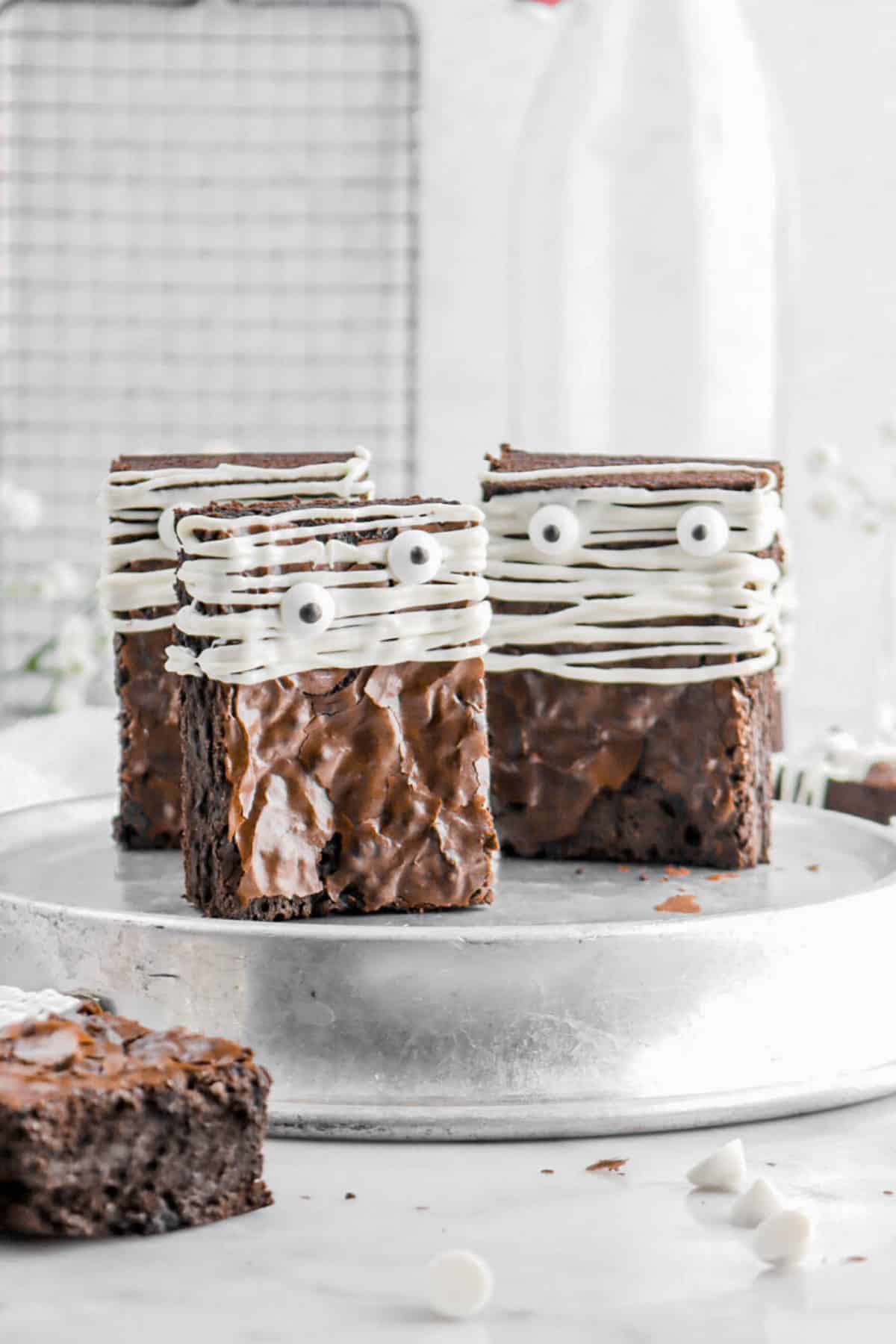 Brownies with thin white stipes to look like mummys