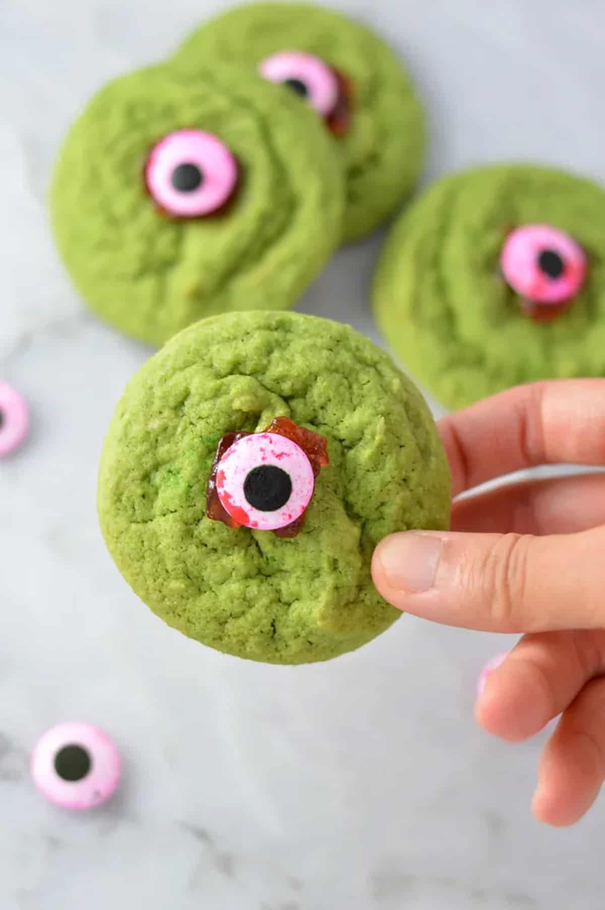 green monster eye cookies