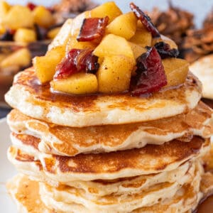 apple bacon pancakes featured images