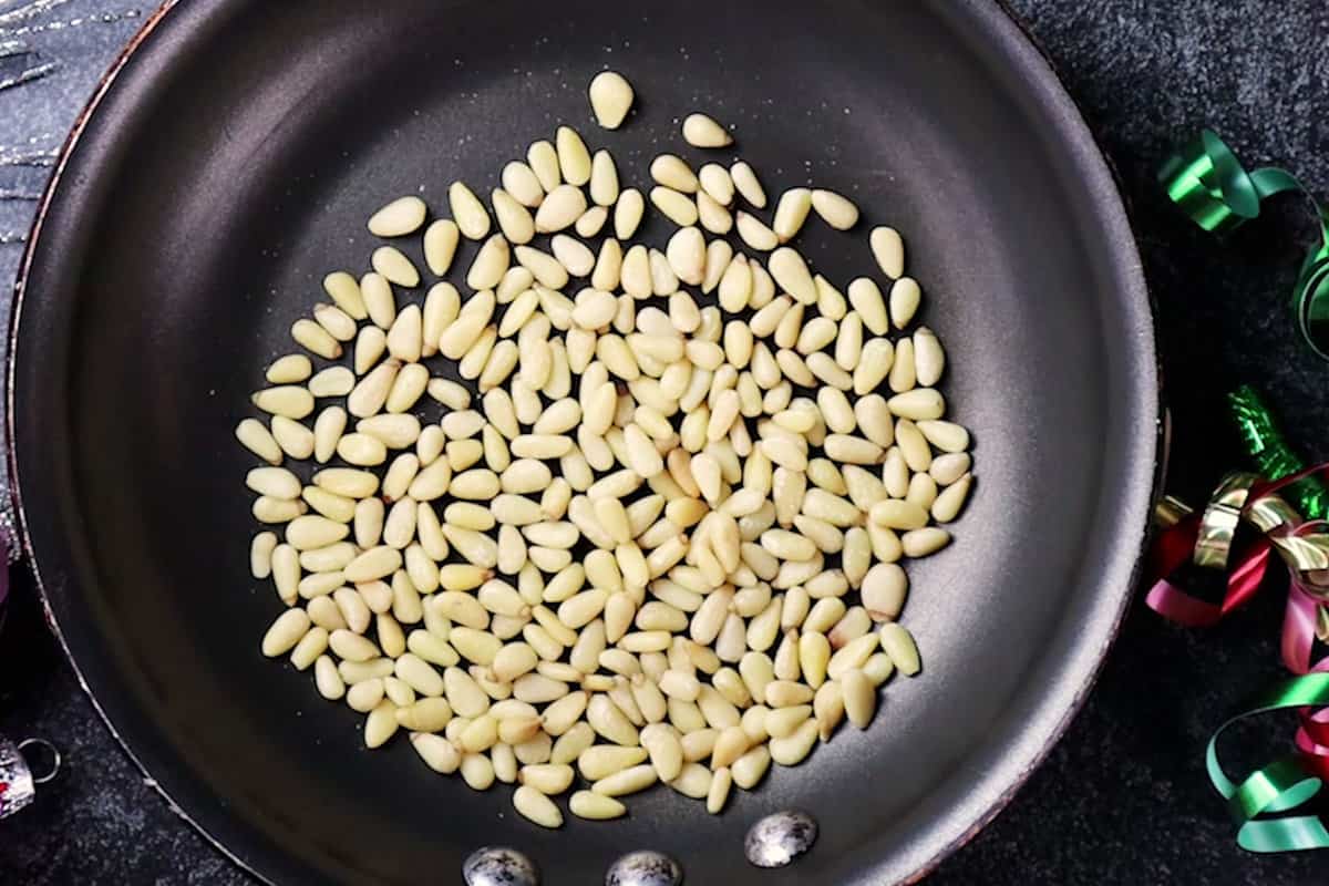 pine nuts before toasting