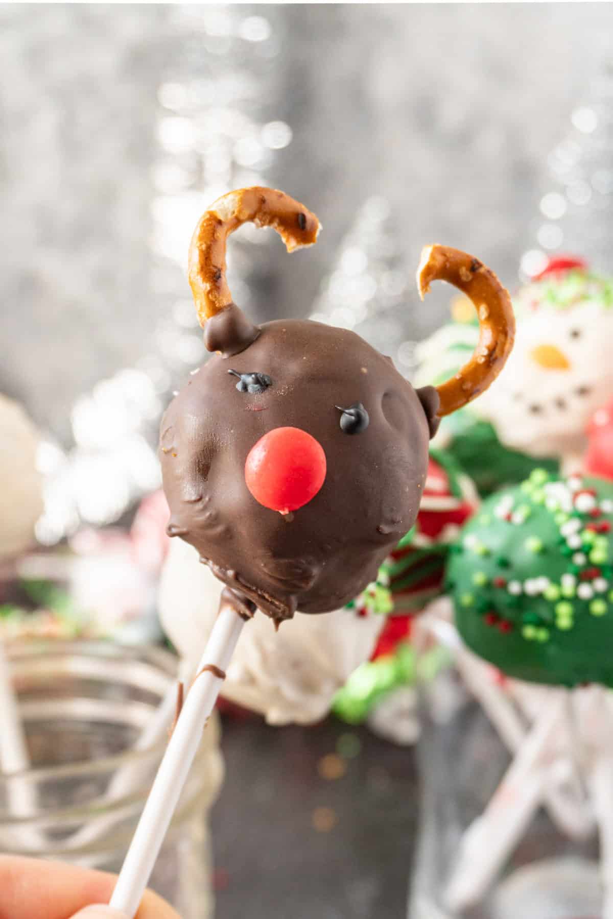 reindeer cake pop.